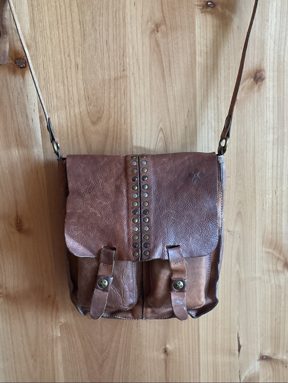 SIGNED Patricia Nash Armeno Brown Leather Messenger Bag